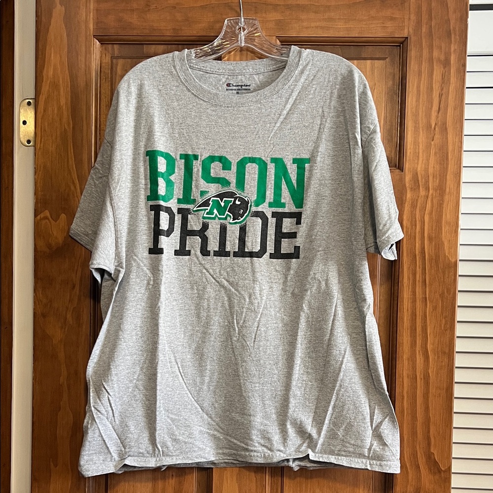 Nichols College - Bison Pride Short sleeve Tee Shirt- 
Great Condition
